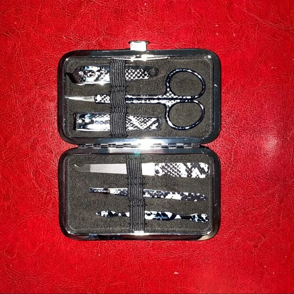 Saks Fifth Avenue‎ Manicure Set - Snake Print: 7 Pc